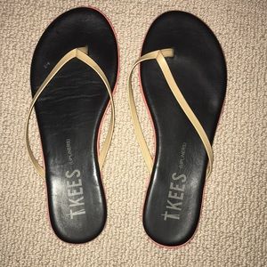 Tkees Lipliner Flipflops - Size 8